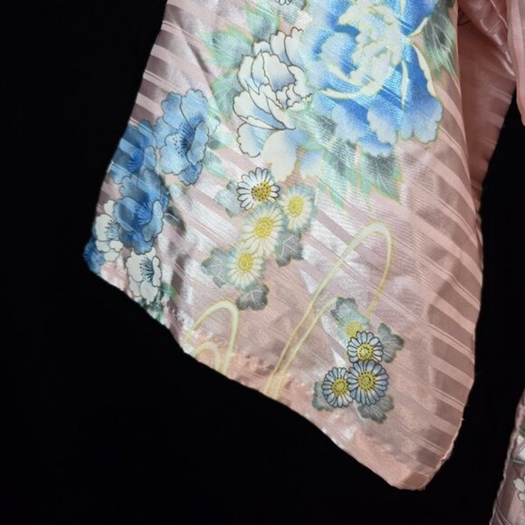 Vintage Marukyo Pink Floral Open Satin Kimono Robe 35" - Picture 5 of 11